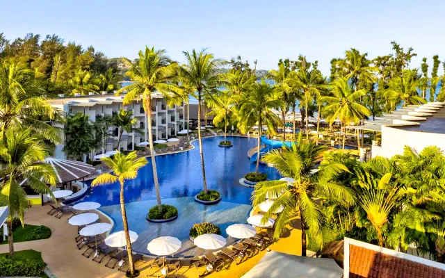 Sunwing Bangtao Beach