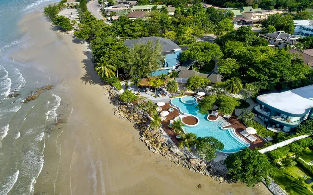 Mercure Rayong Lomtalay Villas & Resort