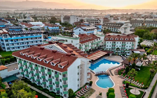 Monachus Hotel & Spa