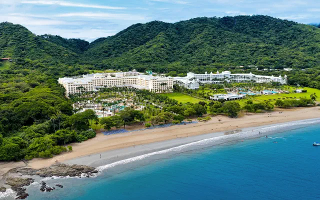 Secrets Papagayo