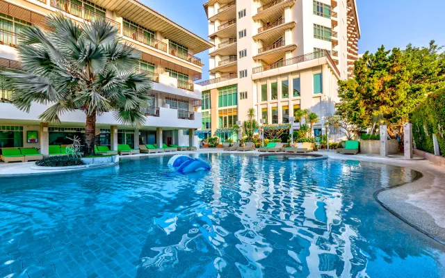 Pattaya Discovery Beach
