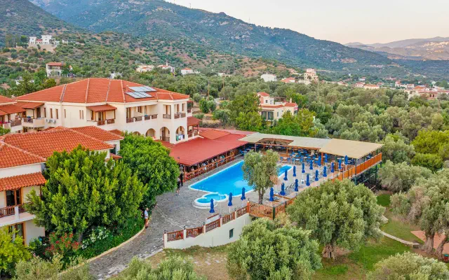 Kampos Village Resort