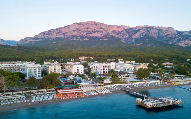 Armas Beach