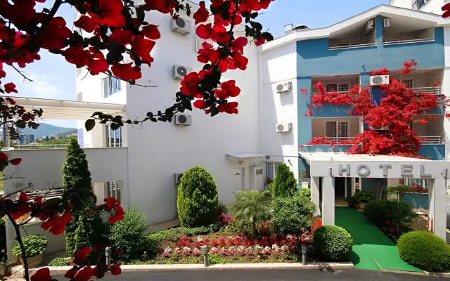 Bella Vista (Budva)