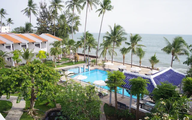 Dynasty Beach Resort