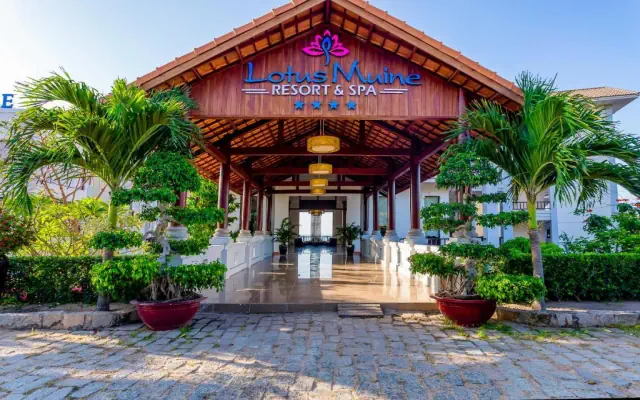 Lotus Mui Ne Resort & Spa