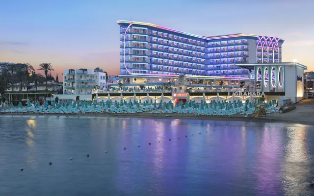 Granada Luxury Beach Avsallar