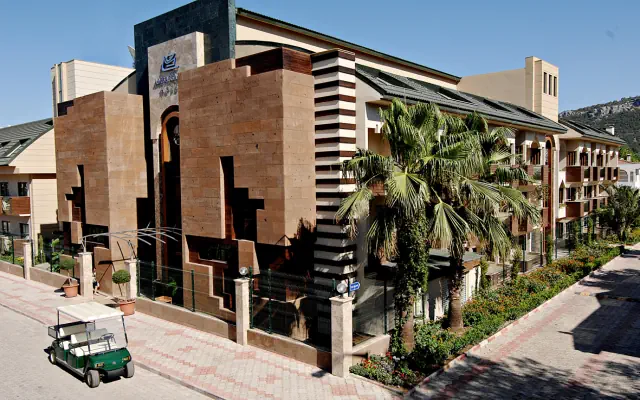 Ambassador Plaza (Kemer)