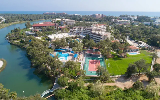 Linda Resort (Side)