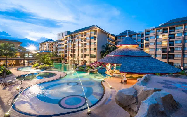 Novotel Phuket Vintage Park