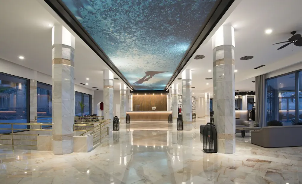 HOTEL: Hotel Baía Azul
