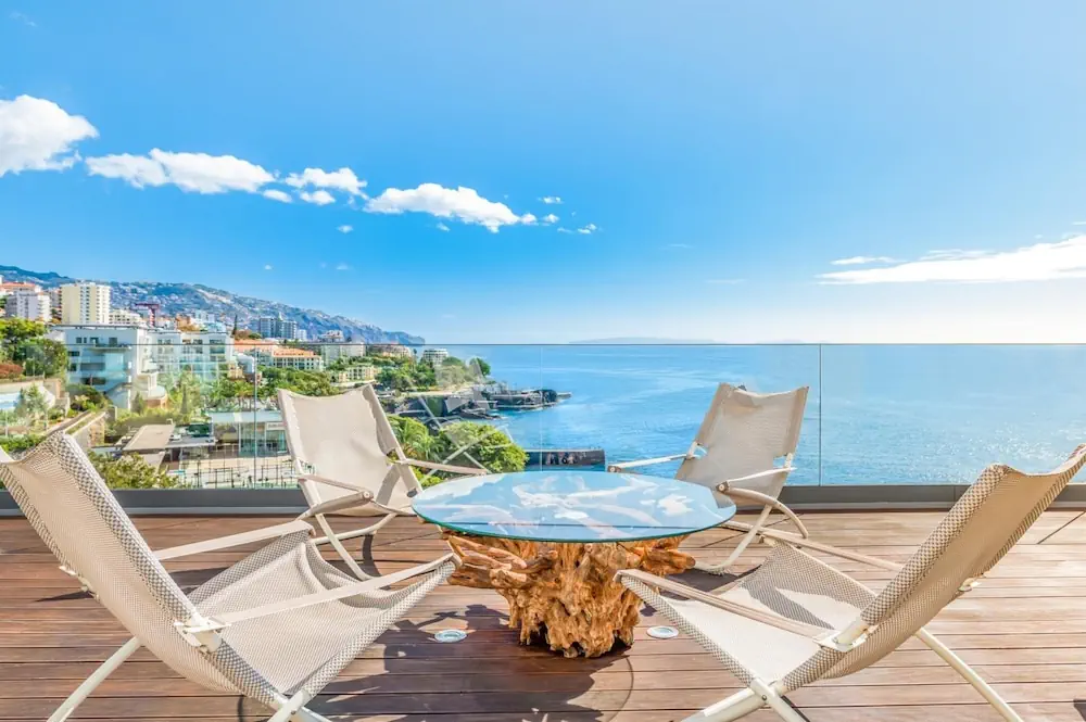 HOTEL: Hotel Baía Azul