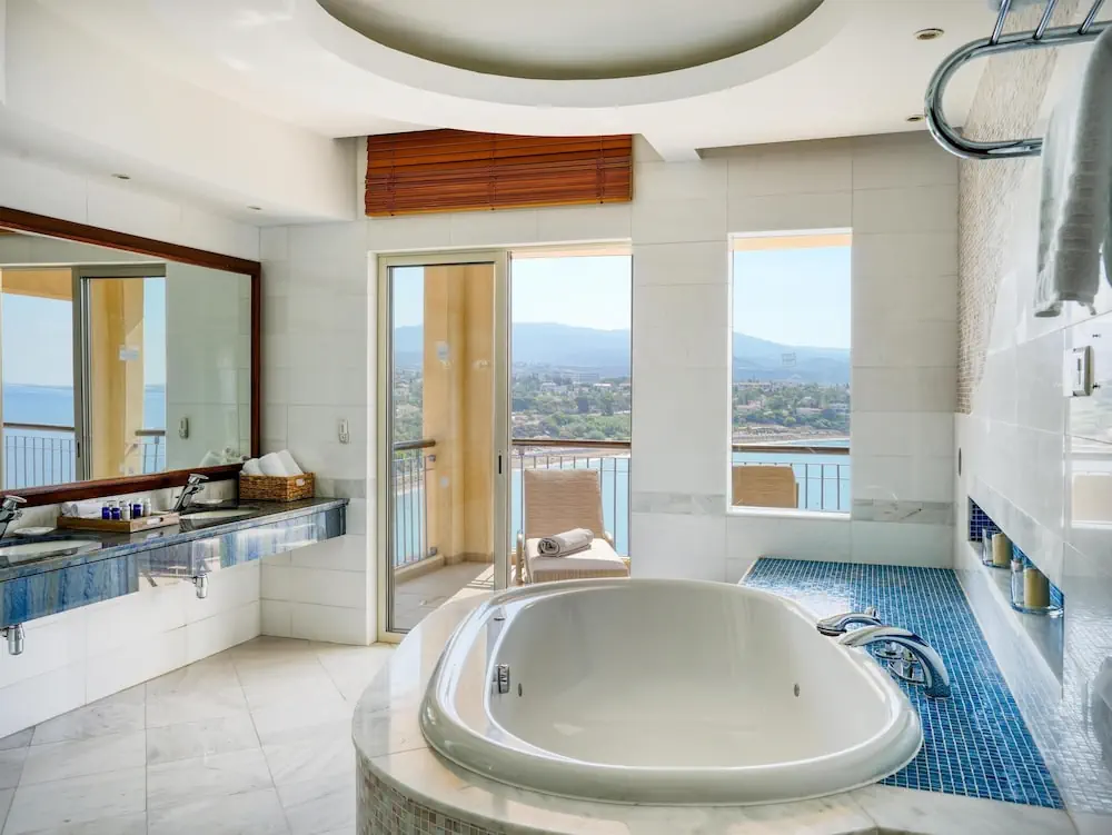 HOTEL: Thalassa Boutique Hotel and Spa
