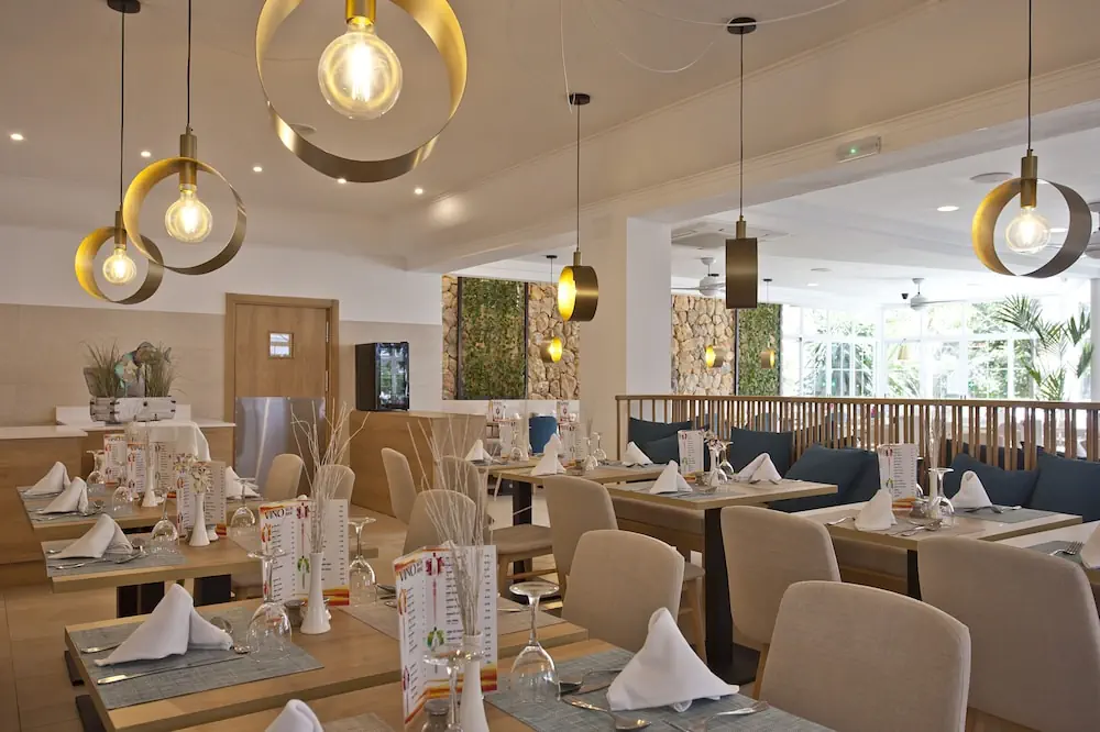 HOTEL: Bahia de Alcudia Hotel and Spa