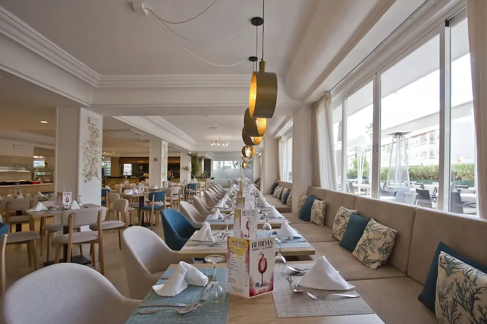 HOTEL: Bahia de Alcudia Hotel and Spa