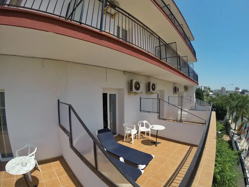 HOTEL: Hotel Carmen Teresa