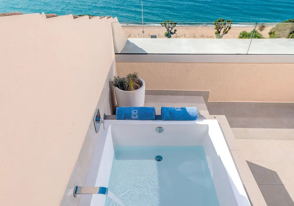 HOTEL: AQUA Hotel Promenade and Spa