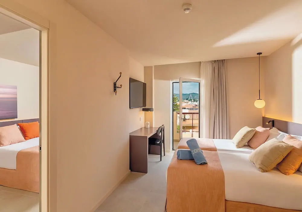 HOTEL: AQUA Hotel Promenade and Spa