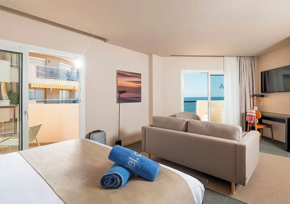 HOTEL: AQUA Hotel Promenade and Spa