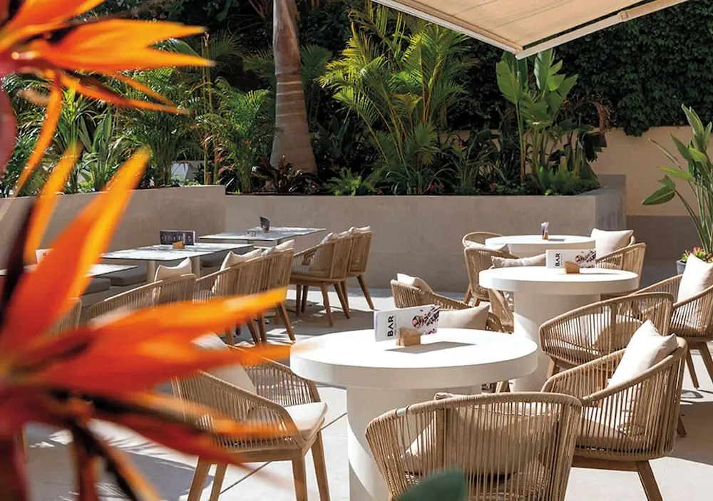HOTEL: AQUA Hotel Promenade and Spa