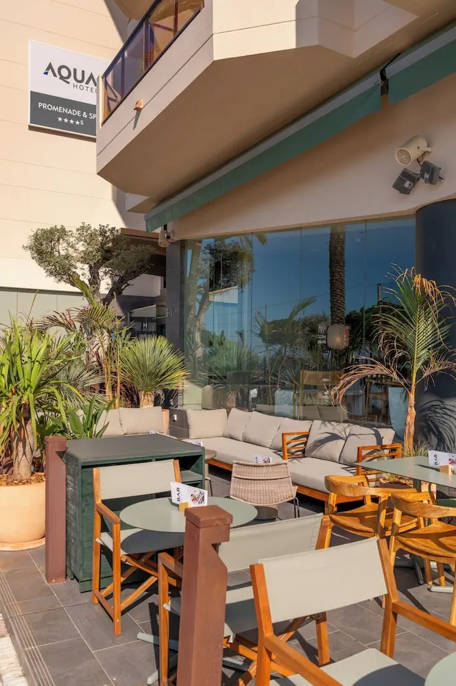 HOTEL: AQUA Hotel Promenade and Spa