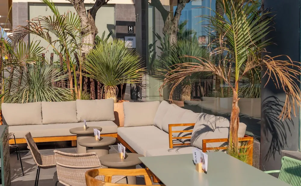 HOTEL: AQUA Hotel Promenade and Spa