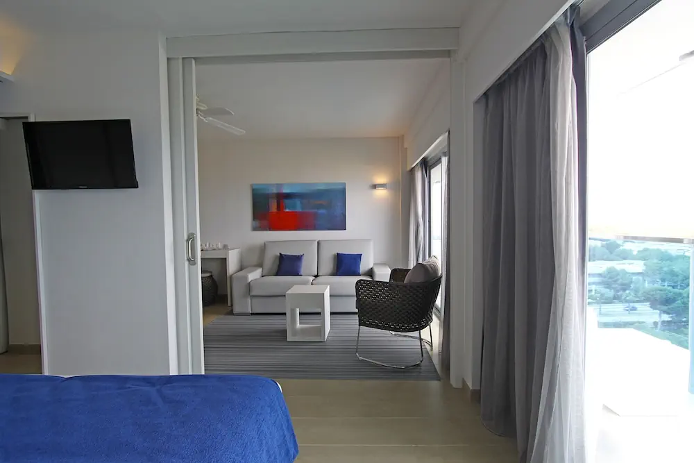 HOTEL: BG Hotel Tonga Tower