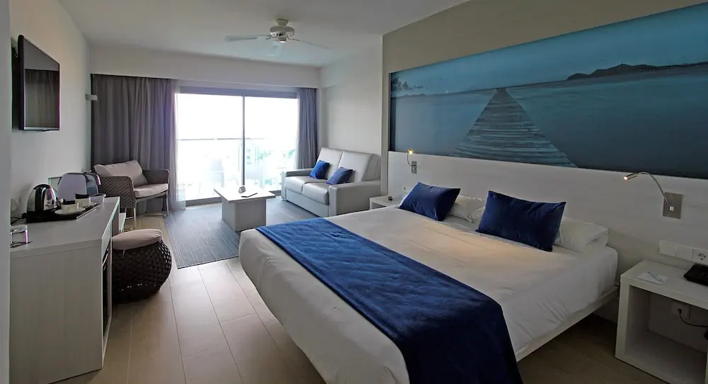 HOTEL: BG Hotel Tonga Tower