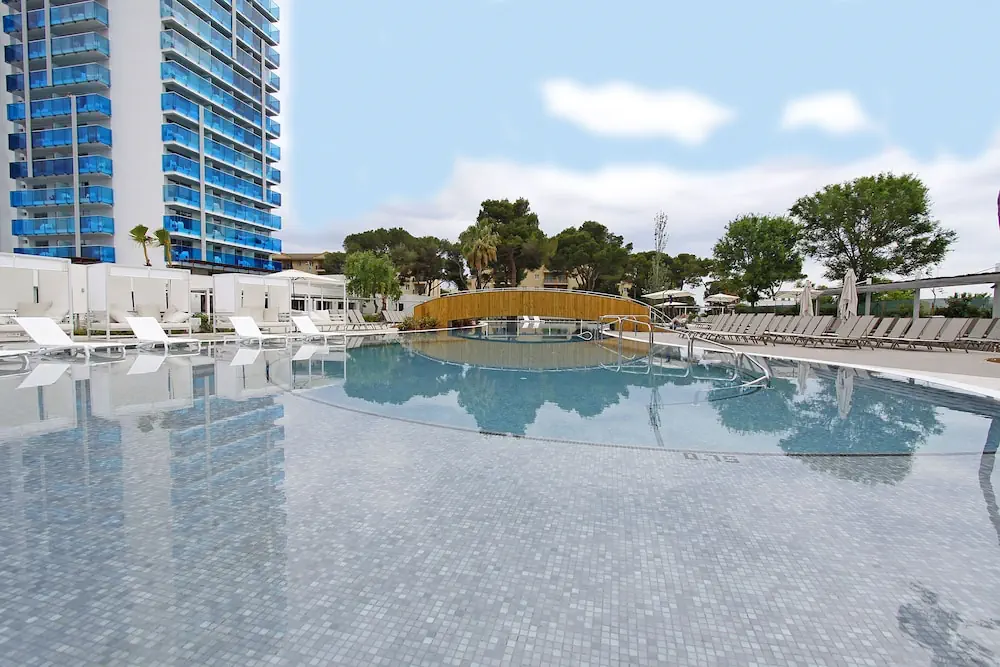 HOTEL: BG Hotel Tonga Tower