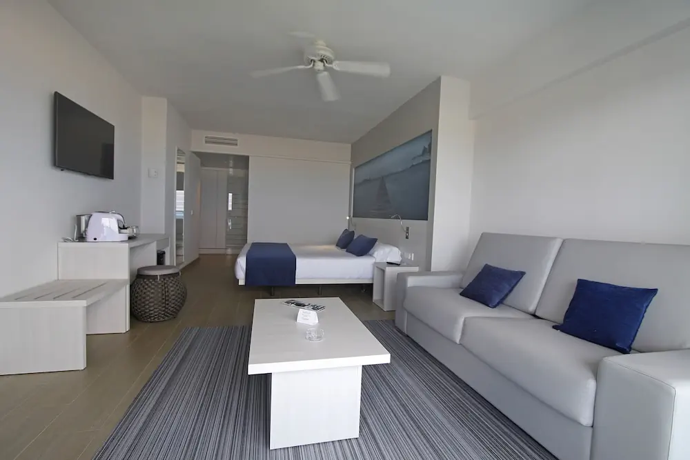 HOTEL: BG Hotel Tonga Tower