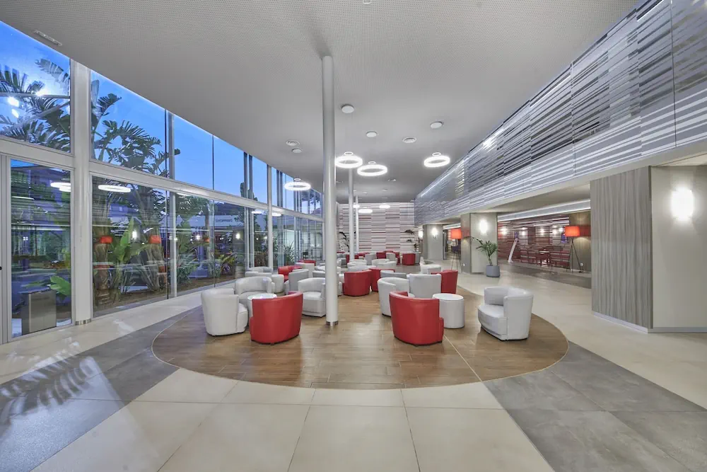 HOTEL: BG Hotel Tonga Tower