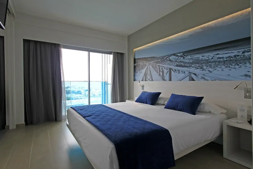 HOTEL: BG Hotel Tonga Tower