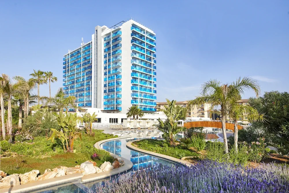 HOTEL: BG Hotel Tonga Tower