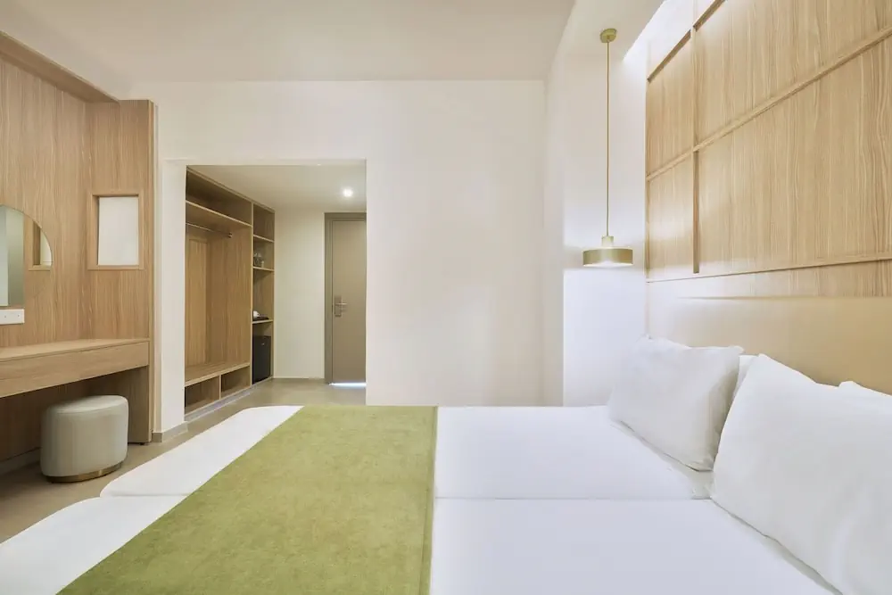 HOTEL: Eleni Holiday Resort
