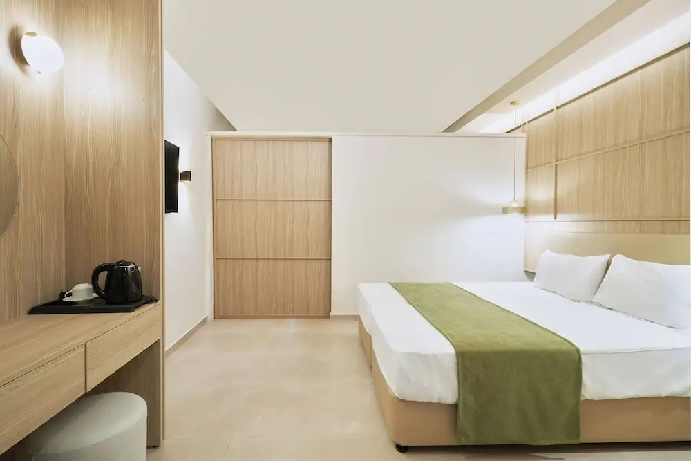 HOTEL: Eleni Holiday Resort
