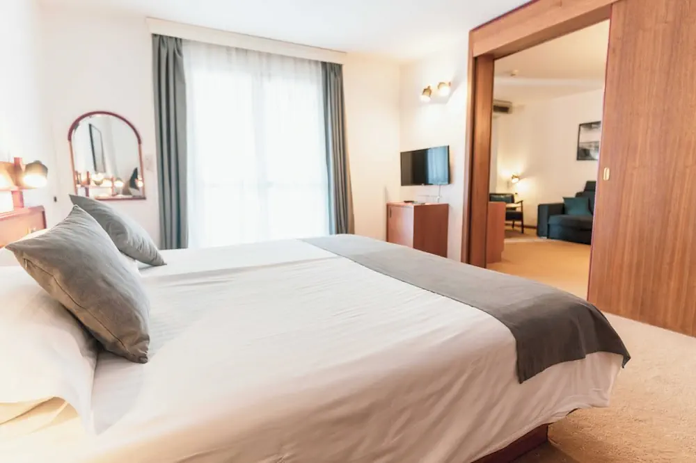 HOTEL: Hotel Horizont
