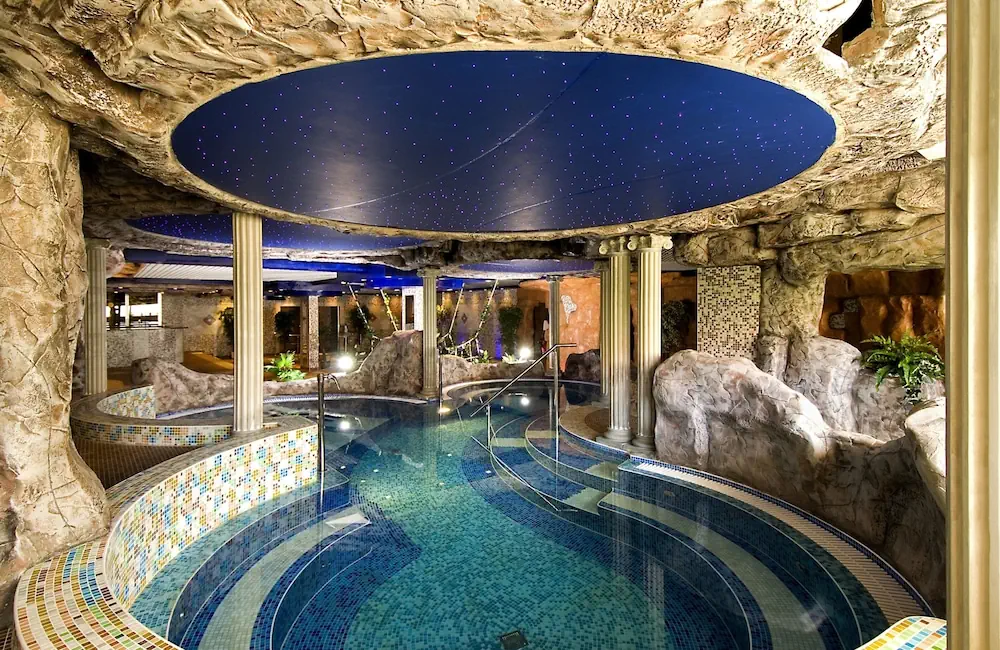 HOTEL: Hotel Horizont