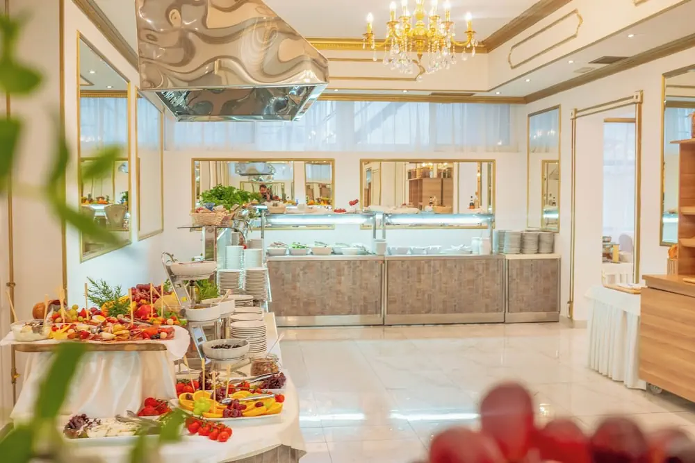 HOTEL: Hotel Horizont