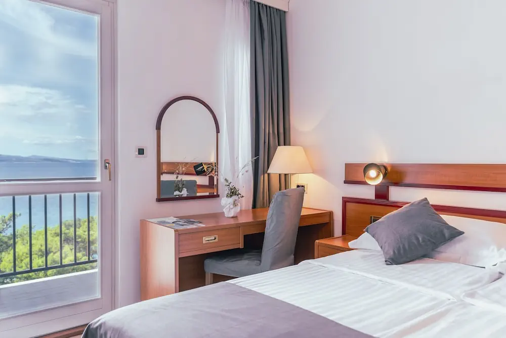 HOTEL: Hotel Horizont