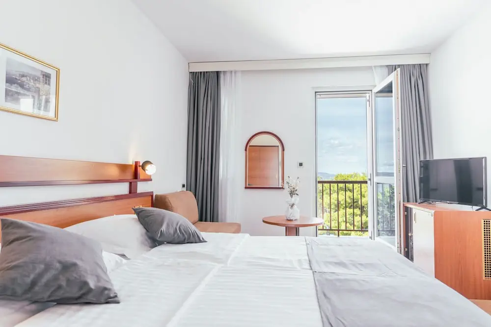 HOTEL: Hotel Horizont
