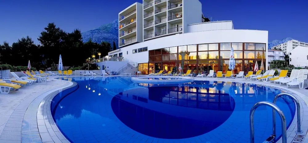 HOTEL: Hotel Horizont