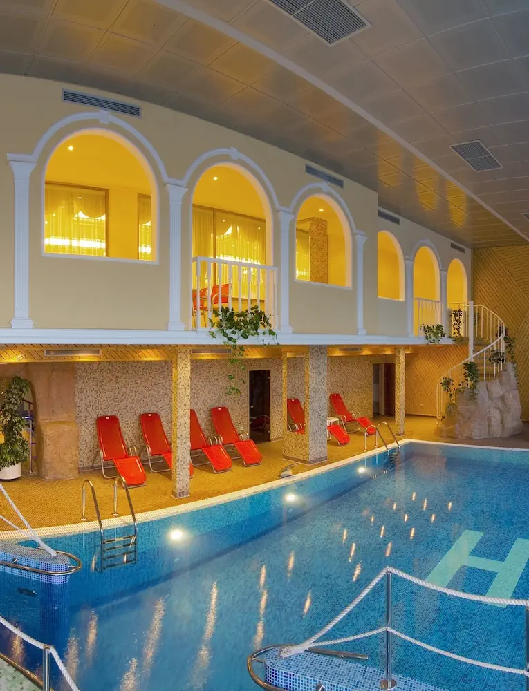 HOTEL: Hotel Horizont