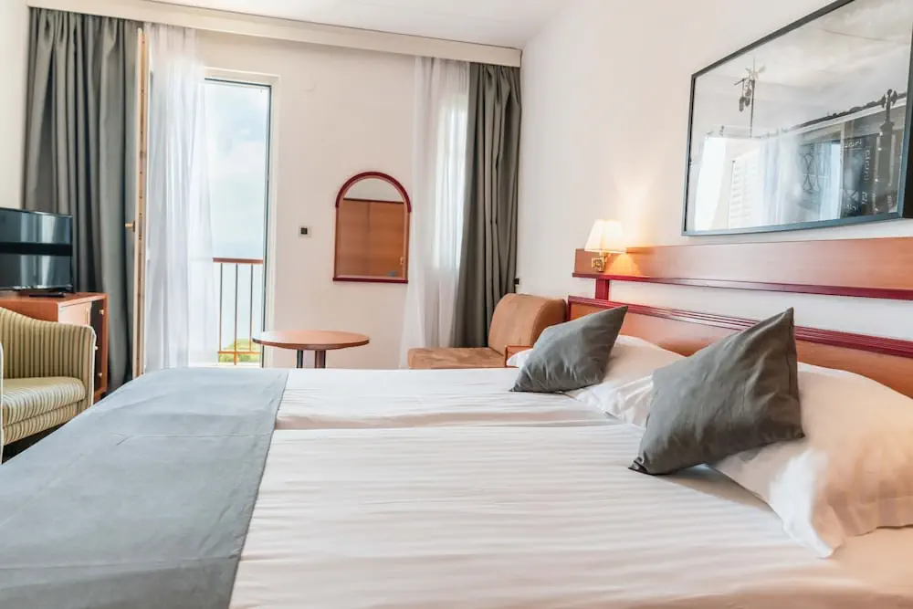 HOTEL: Hotel Horizont