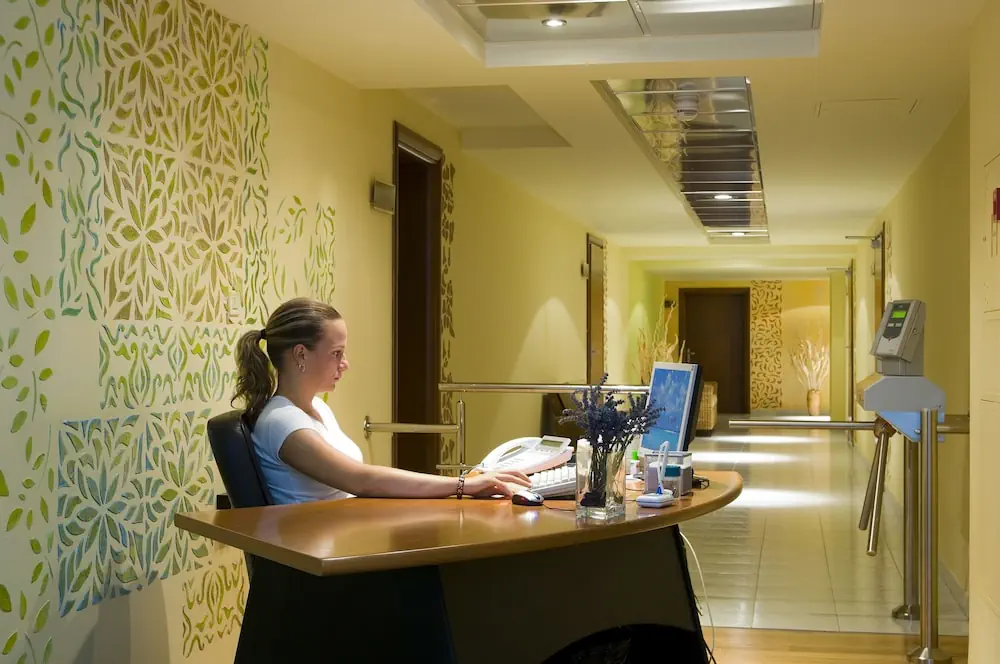 HOTEL: Hotel Horizont