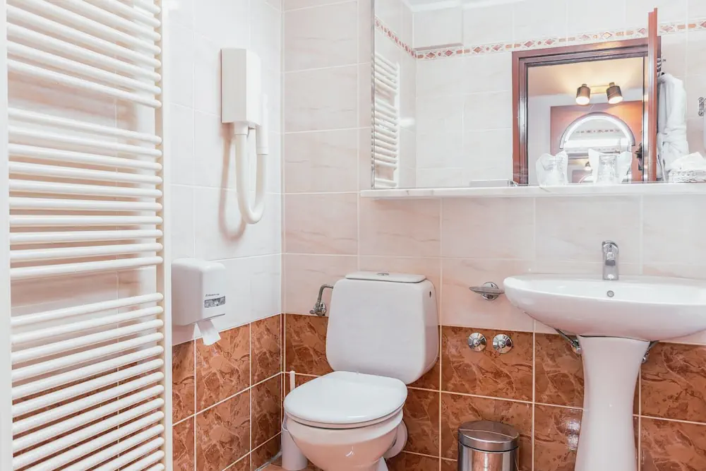HOTEL: Hotel Horizont