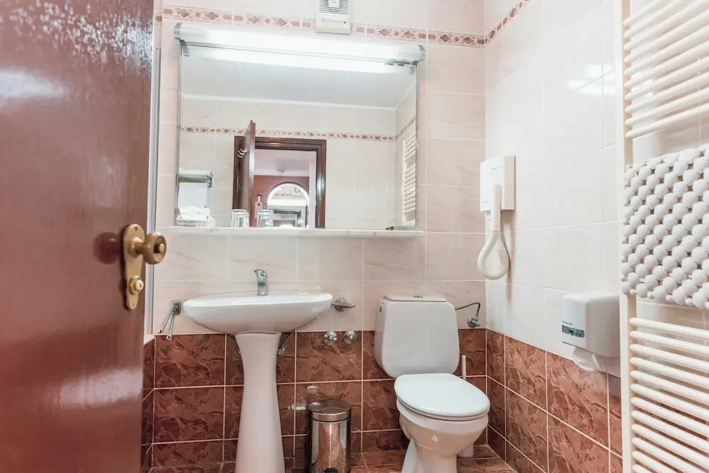 HOTEL: Hotel Horizont