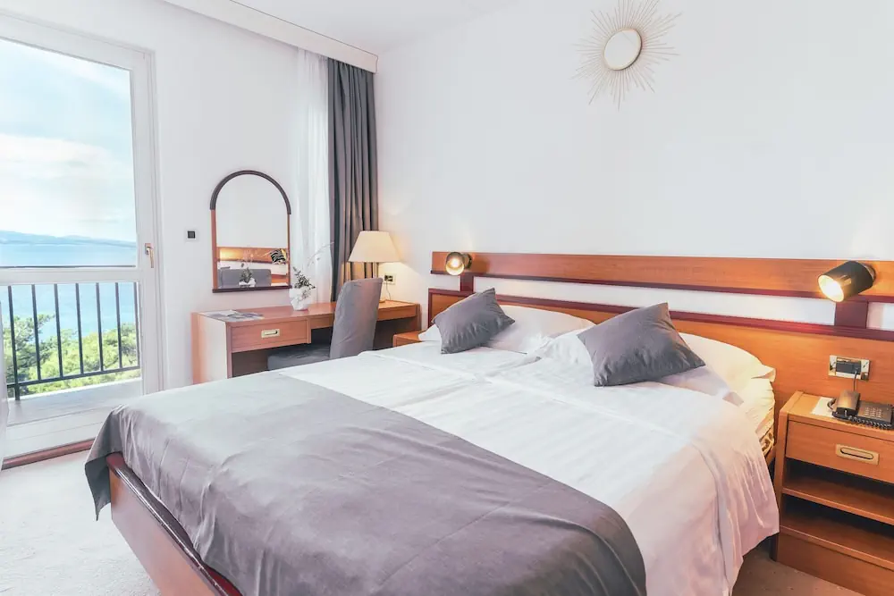 HOTEL: Hotel Horizont
