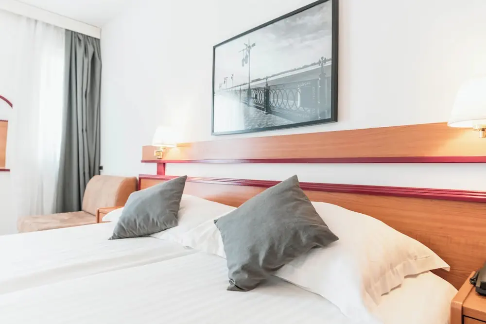 HOTEL: Hotel Horizont