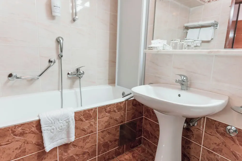 HOTEL: Hotel Horizont