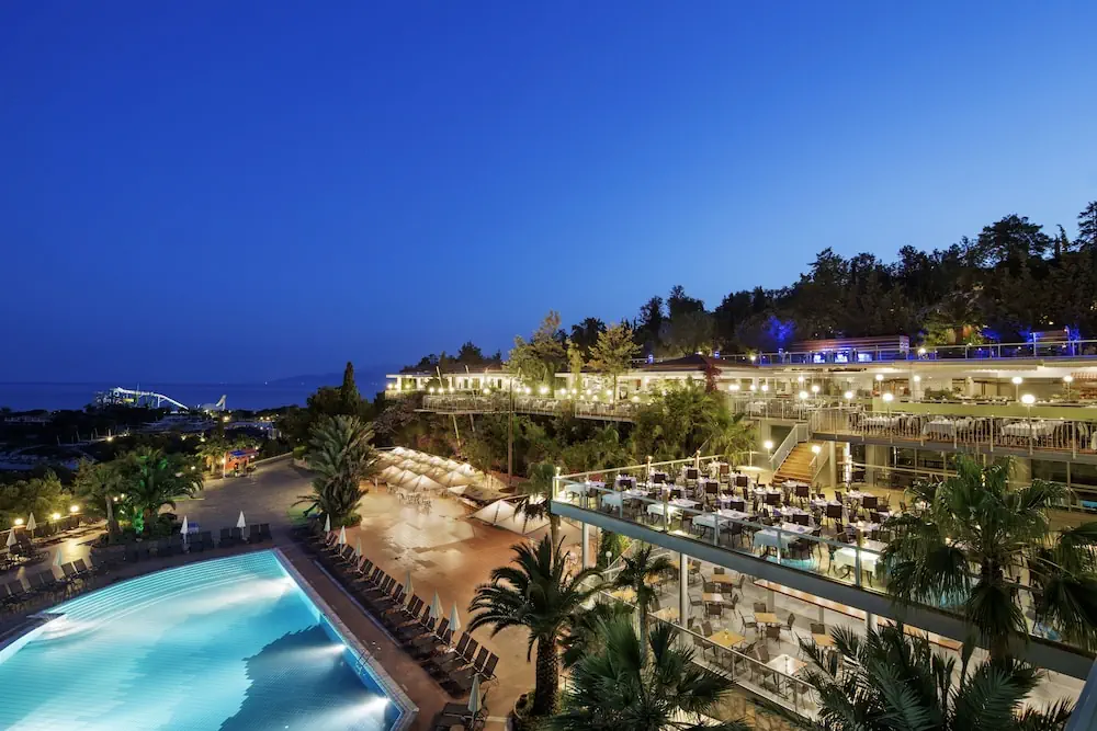 Pine Bay Holiday Resort photo 2